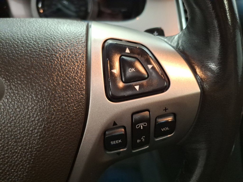 Used 2013 Ford Taurus SHO AWD/4WD image 23