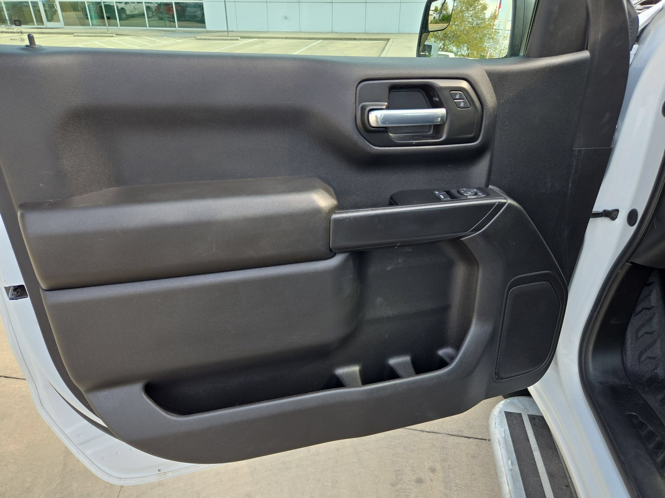 Used 2025 Chevrolet Silverado 1500 W/T RWD image 11