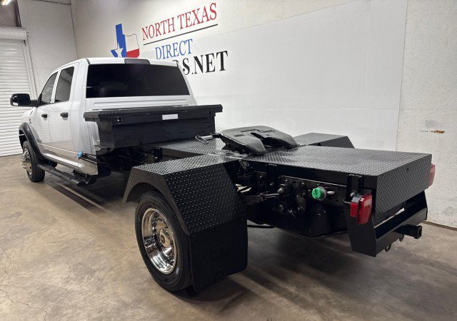 Used 2019 RAM 5500 Tradesman w/ Safety Group AWD/4WD image 8