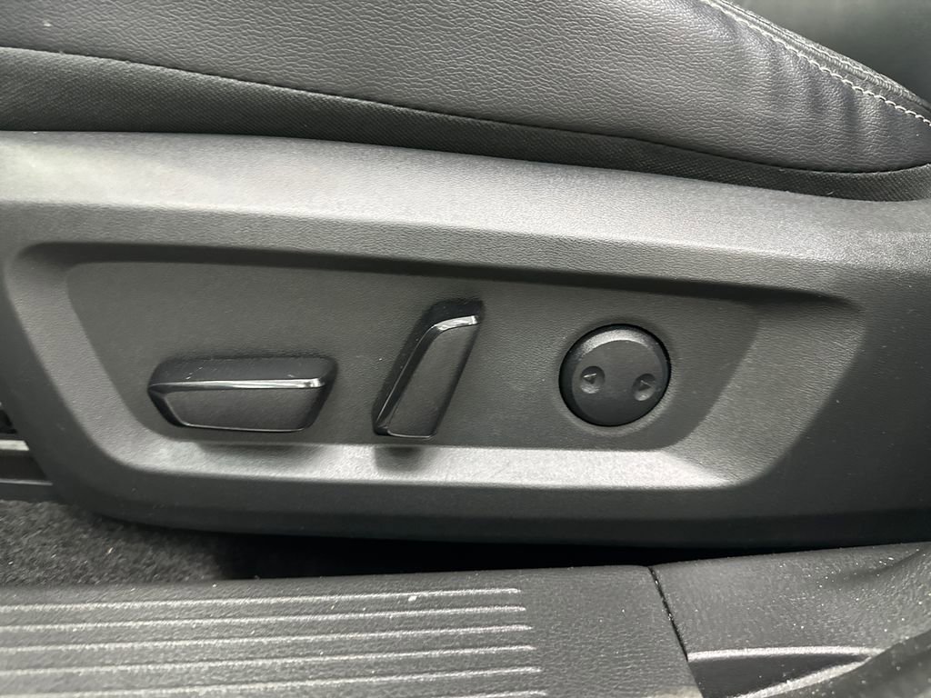Used 2021 Nissan Rogue SL AWD/4WD image 10