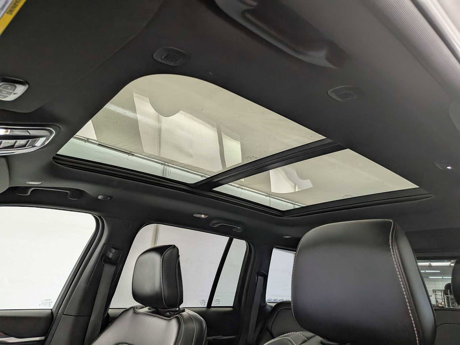 Used 2024 Jeep Grand Cherokee Limited 4xe image 22