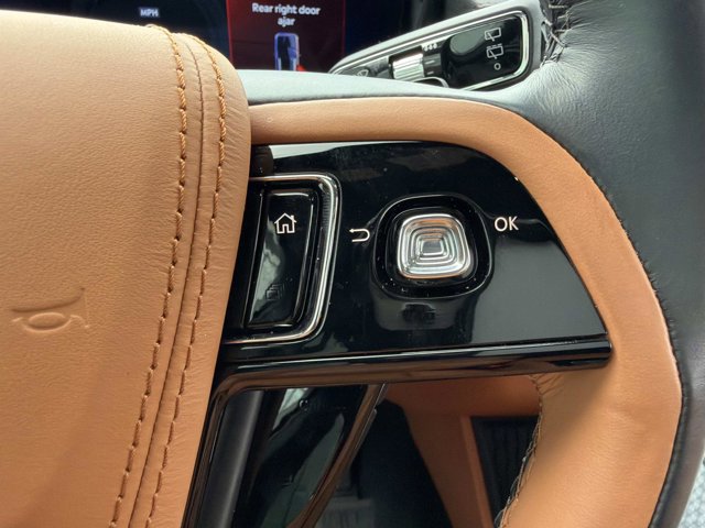 Certified 2025 Lincoln Aviator Black Label AWD/4WD image 30