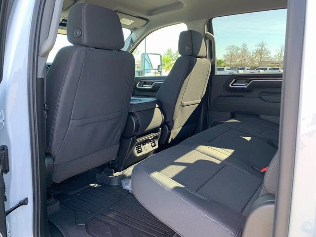 New 2026 GMC Sierra 2500 SLE w/ Max Trailering Package AWD/4WD image 11