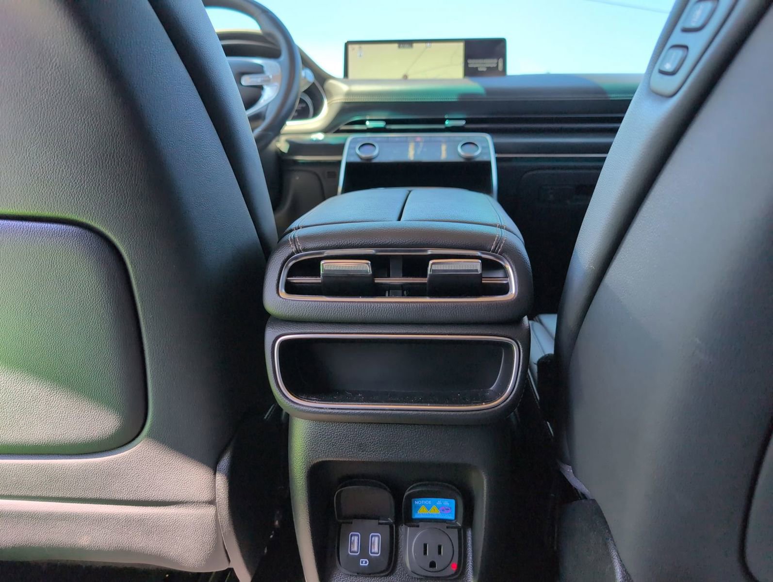 Used 2024 Genesis GV80 2.5T image 29