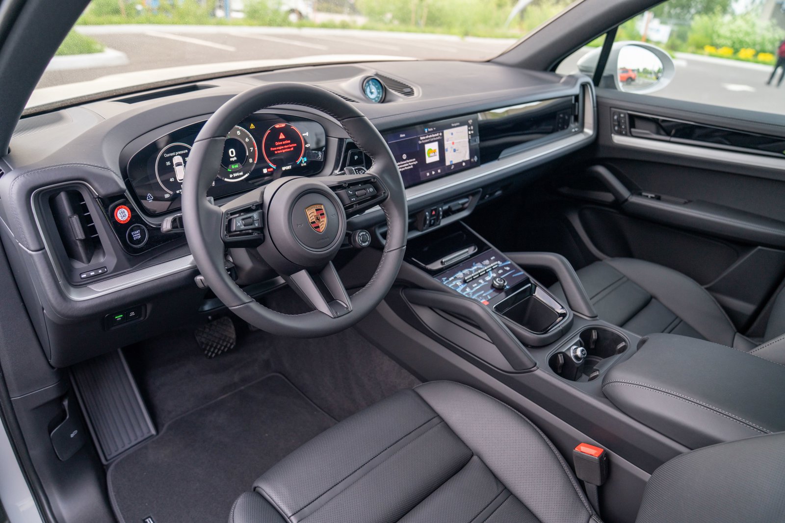 New 2026 Porsche Cayenne E-Hybrid AWD/4WD image 4