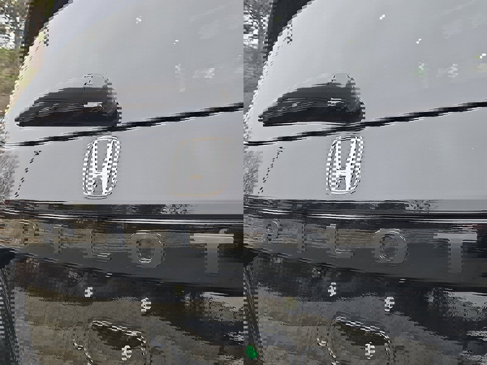 Used 2025 Honda Pilot Black Edition image 30