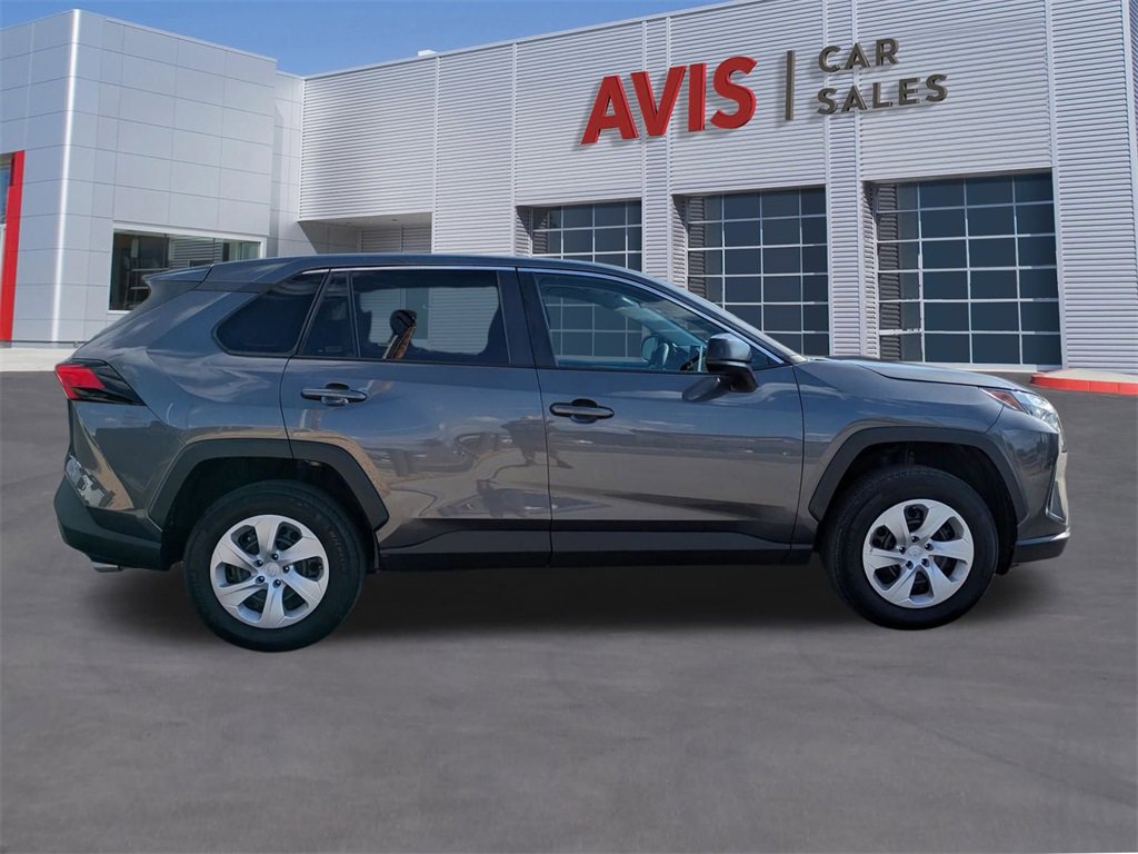 Used 2024 Toyota RAV4 LE image 5