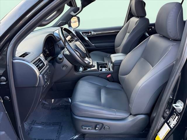 Used 2023 Lexus GX 460 Premium w/ Premium Plus Package image 17