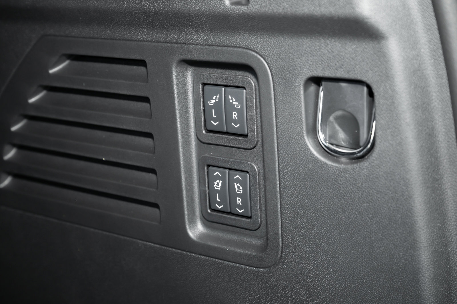 New 2026 Chevrolet Traverse High Country image 39