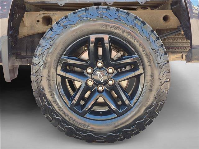 Used 2022 Chevrolet Silverado 1500 Custom Trail Boss w/ LPO, Dark Essentials Package AWD/4WD image 22