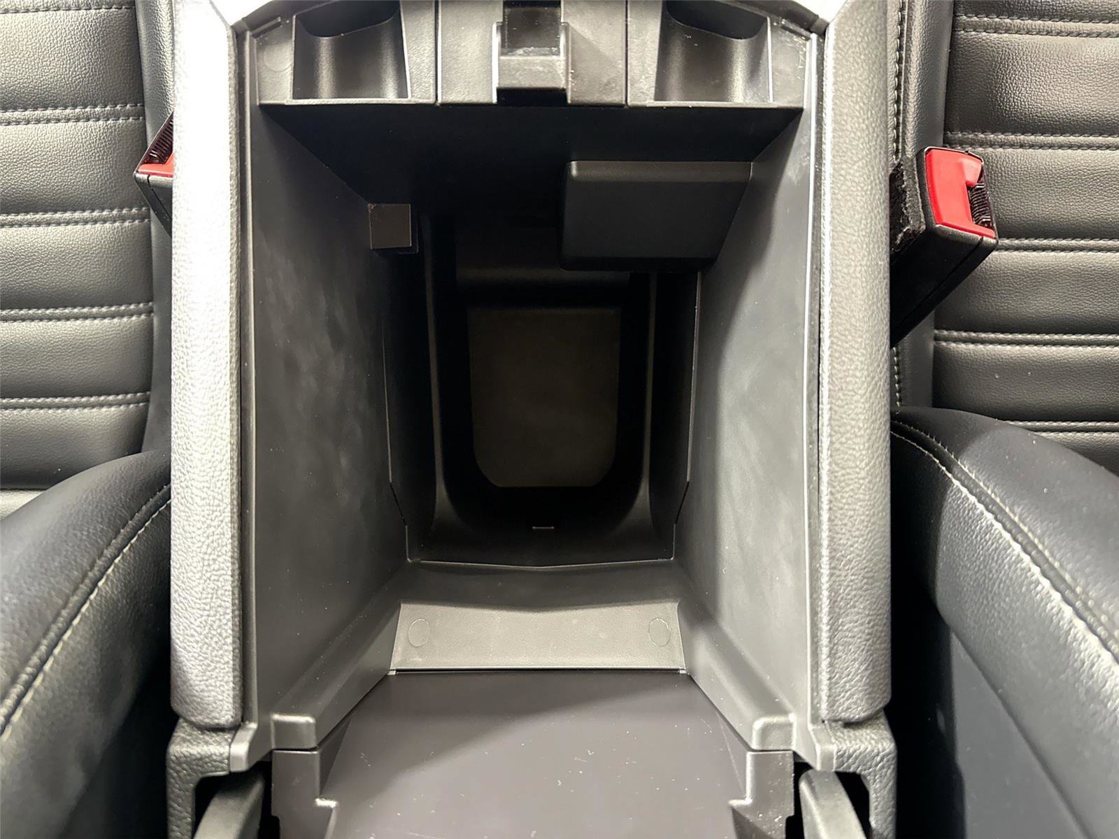 Used 2023 Ford Edge SEL image 32