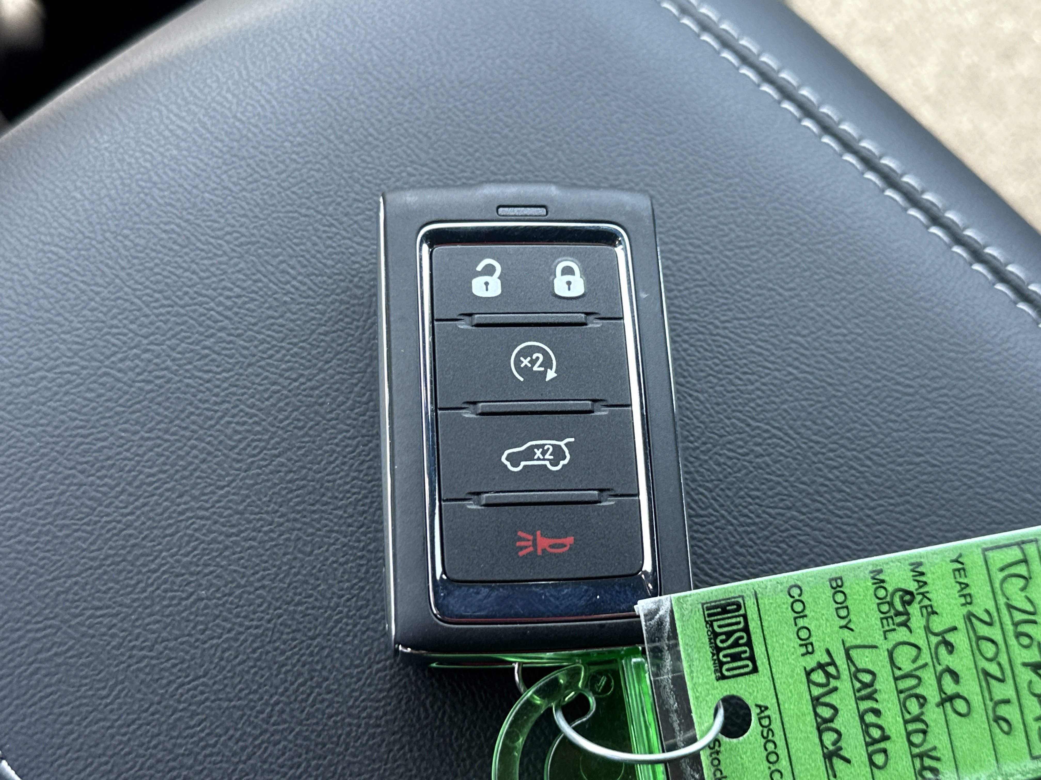 New 2026 Jeep Grand Cherokee Laredo X AWD/4WD image 3