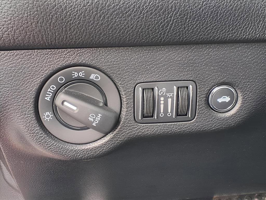 Used 2021 Dodge Challenger R/T Scat Pack w/ Shaker Package image 16