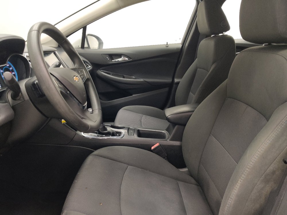 Used 2016 Chevrolet Cruze LT FWD image 17