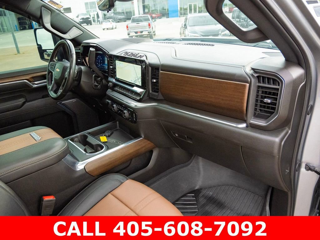 Used 2024 Chevrolet Silverado 2500 High Country w/ High Country Premium Package AWD/4WD image 17