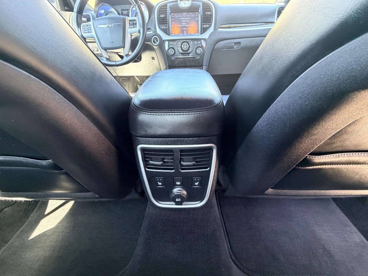 Used 2014 Chrysler 300 C w/ Light Group AWD/4WD image 24