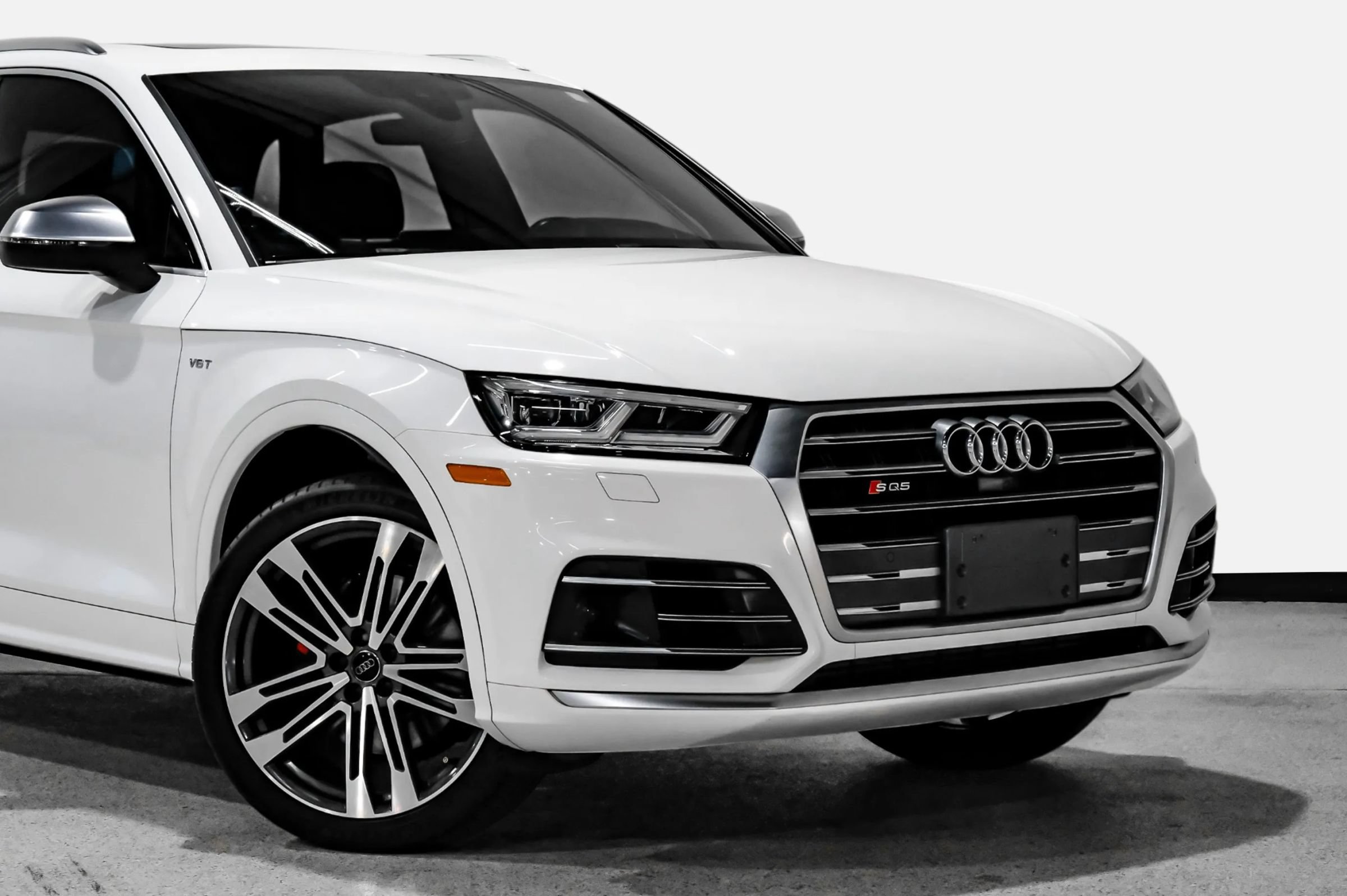 Used 2018 Audi SQ5 Prestige w/ Prestige Package AWD/4WD image 11