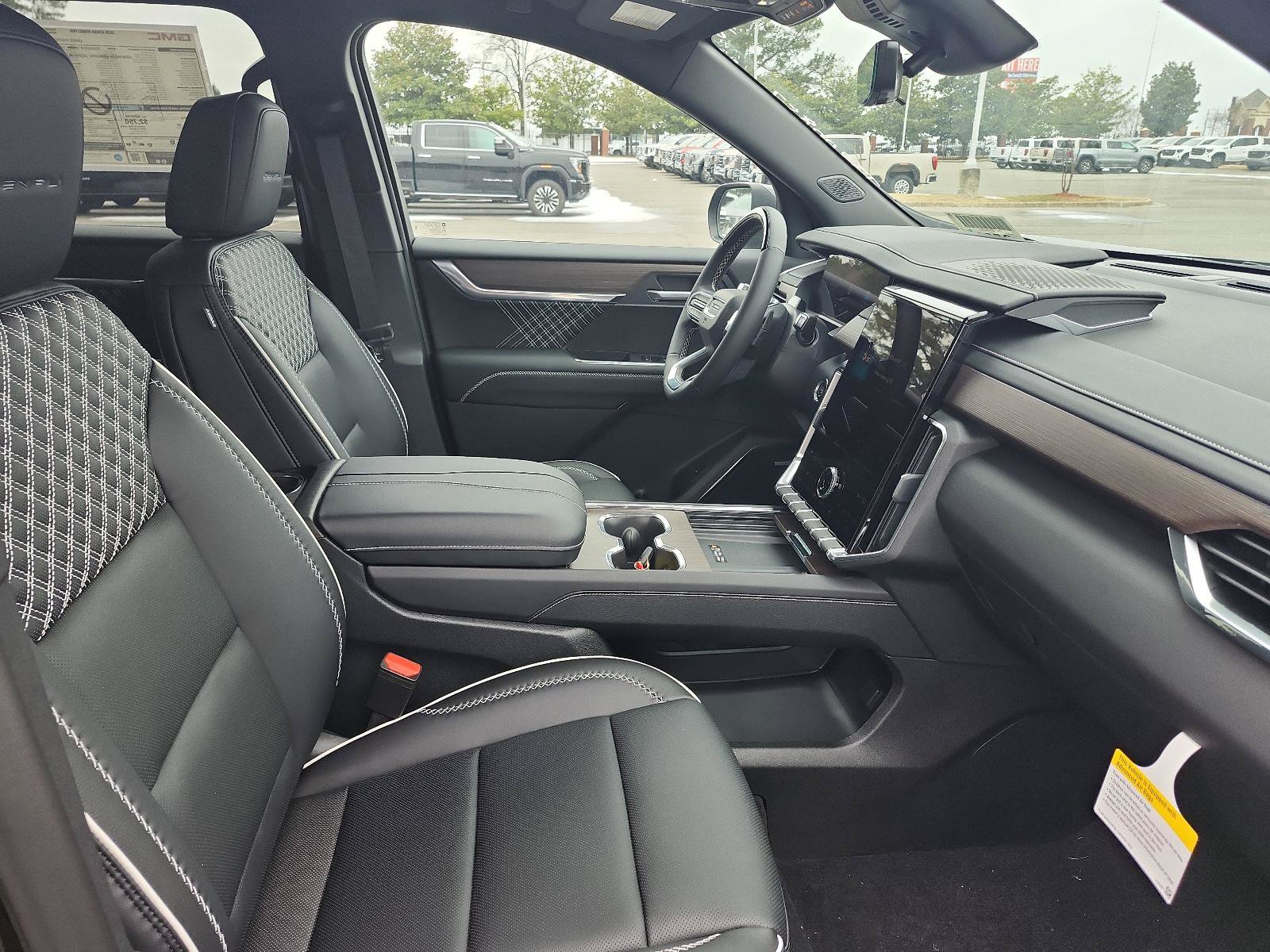 New 2026 GMC Acadia Denali w/ Super Cruise Package FWD image 6