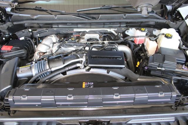 Used 2024 GMC Sierra 3500 Denali w/ Denali Reserve Package image 33