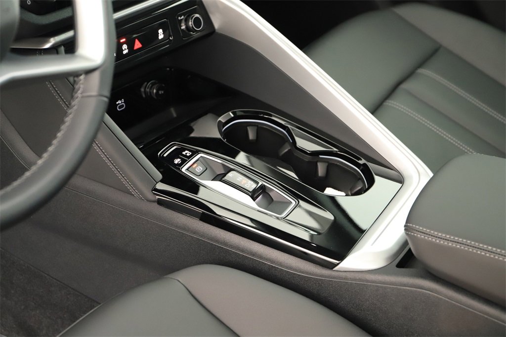 New 2025 Audi Q5 2.0T Premium Plus image 17