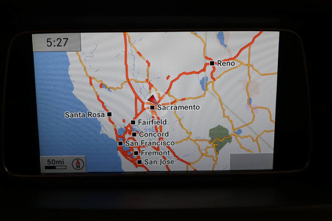 Used 2015 Mercedes-Benz E 350 Sedan image 29