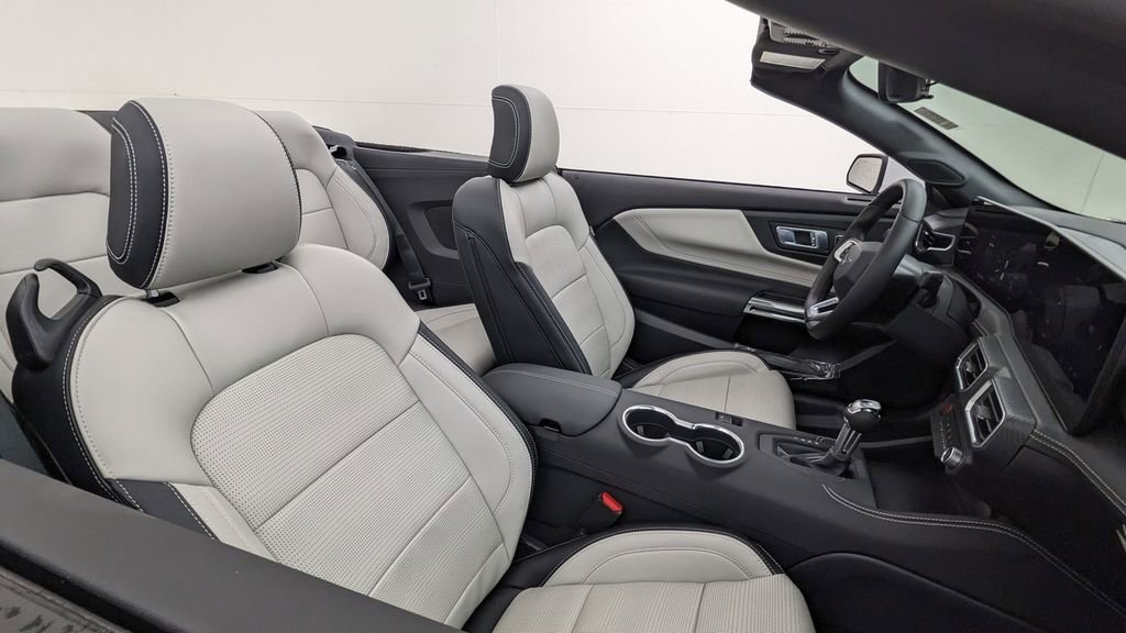 New 2026 Ford Mustang Premium image 38