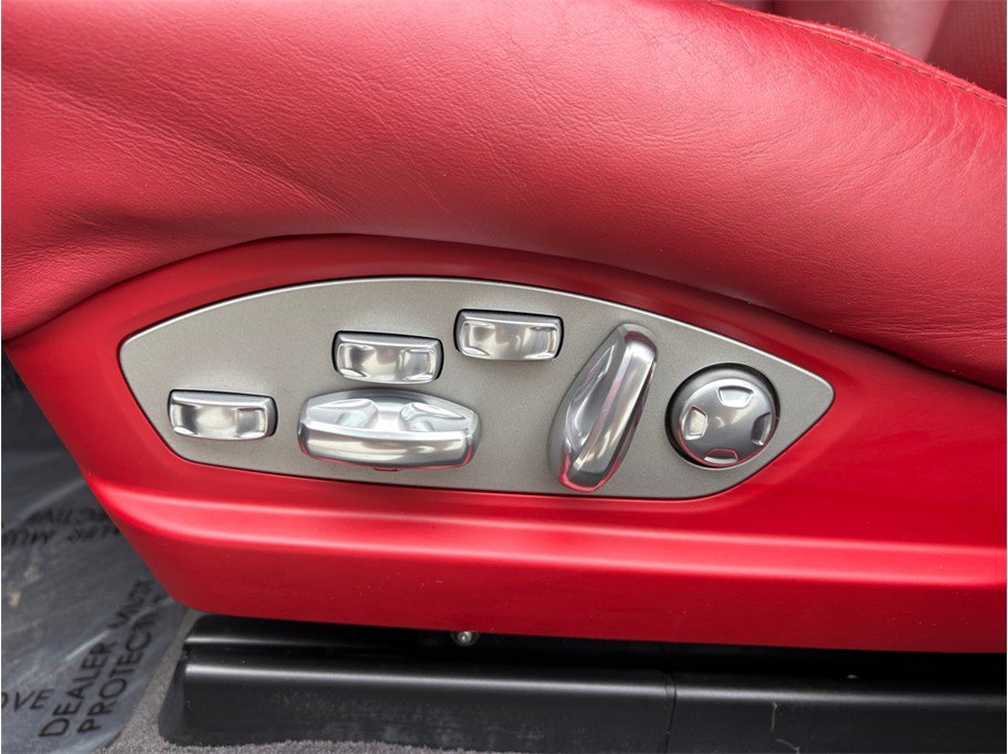 Used 2016 Porsche Panamera GTS image 18