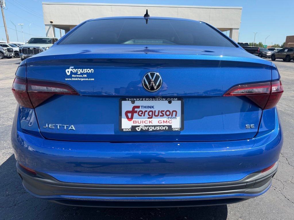 Used 2022 Volkswagen Jetta SE FWD image 14