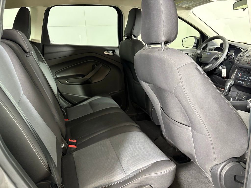 Used 2018 Ford Escape SE image 17