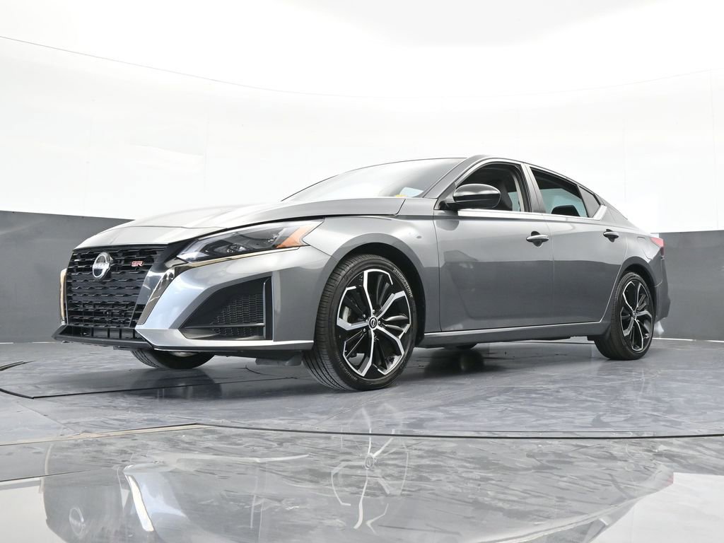 Used 2024 Nissan Altima 2.5 SR image 51