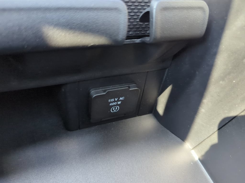 Used 2022 RAM 1500 Limited w/ Body Color Bumper Group AWD/4WD image 29