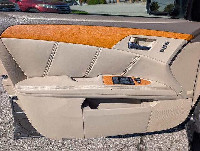 Used 2006 Toyota Avalon Limited FWD image 9
