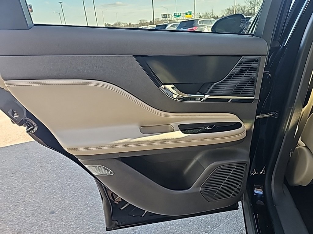 Used 2020 Lincoln Corsair FWD w/ Equipment Group 101A image 27