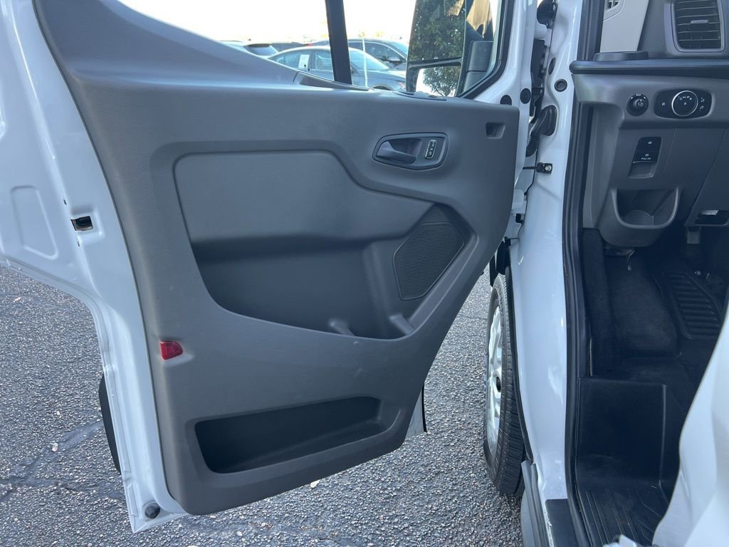 Used 2022 Ford Transit 350 XLT image 17
