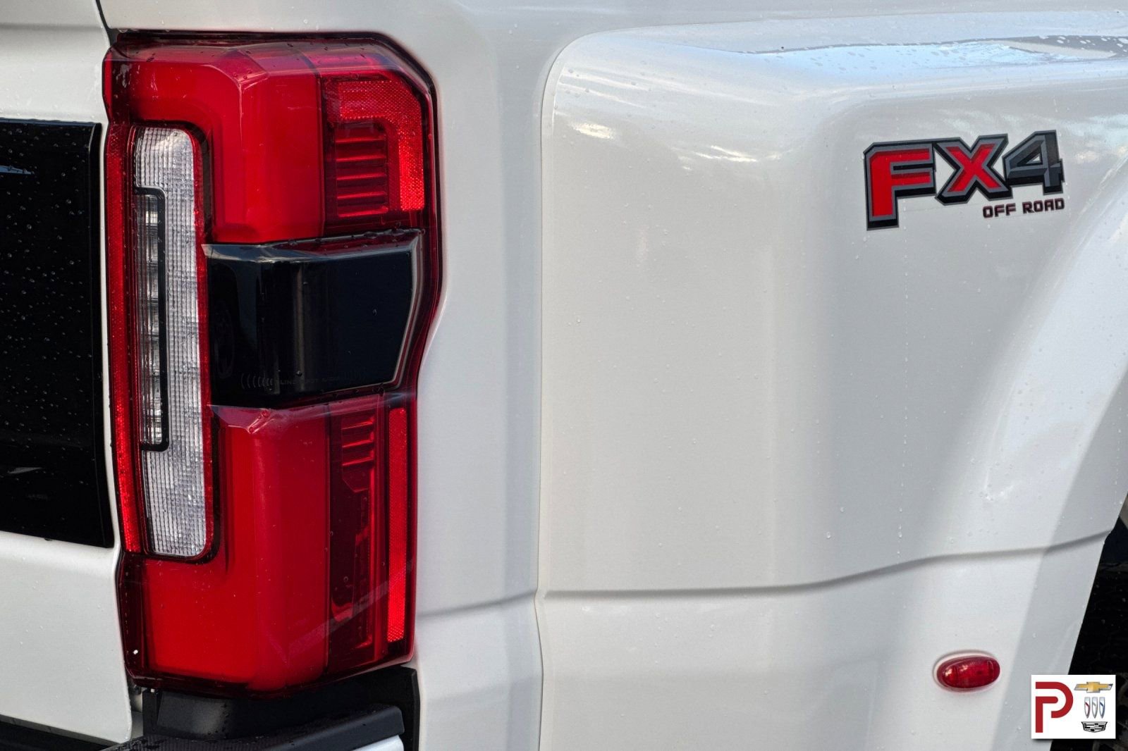 Used 2026 Ford F450 Platinum w/ FX4 Off-Road Package AWD/4WD image 35