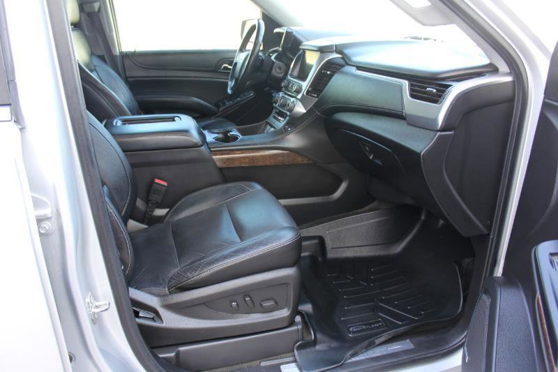 Used 2015 Chevrolet Suburban LT image 38