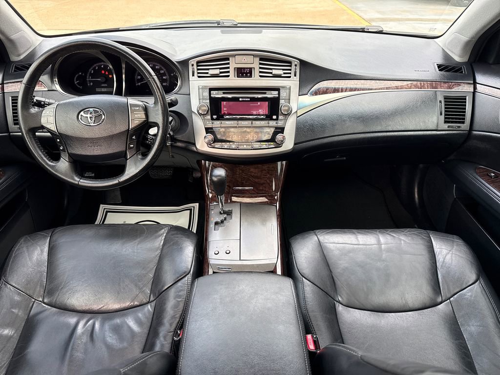 Used 2011 Toyota Avalon image 12