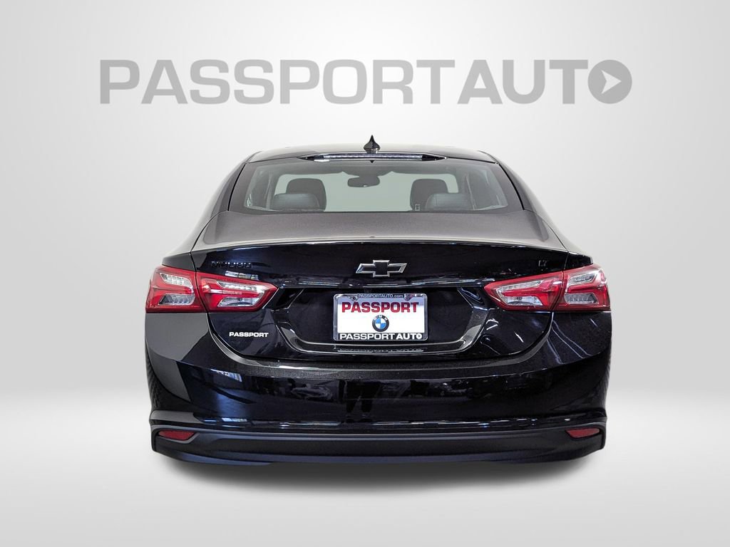 Used 2020 Chevrolet Malibu LT w/ Leather Package FWD image 6