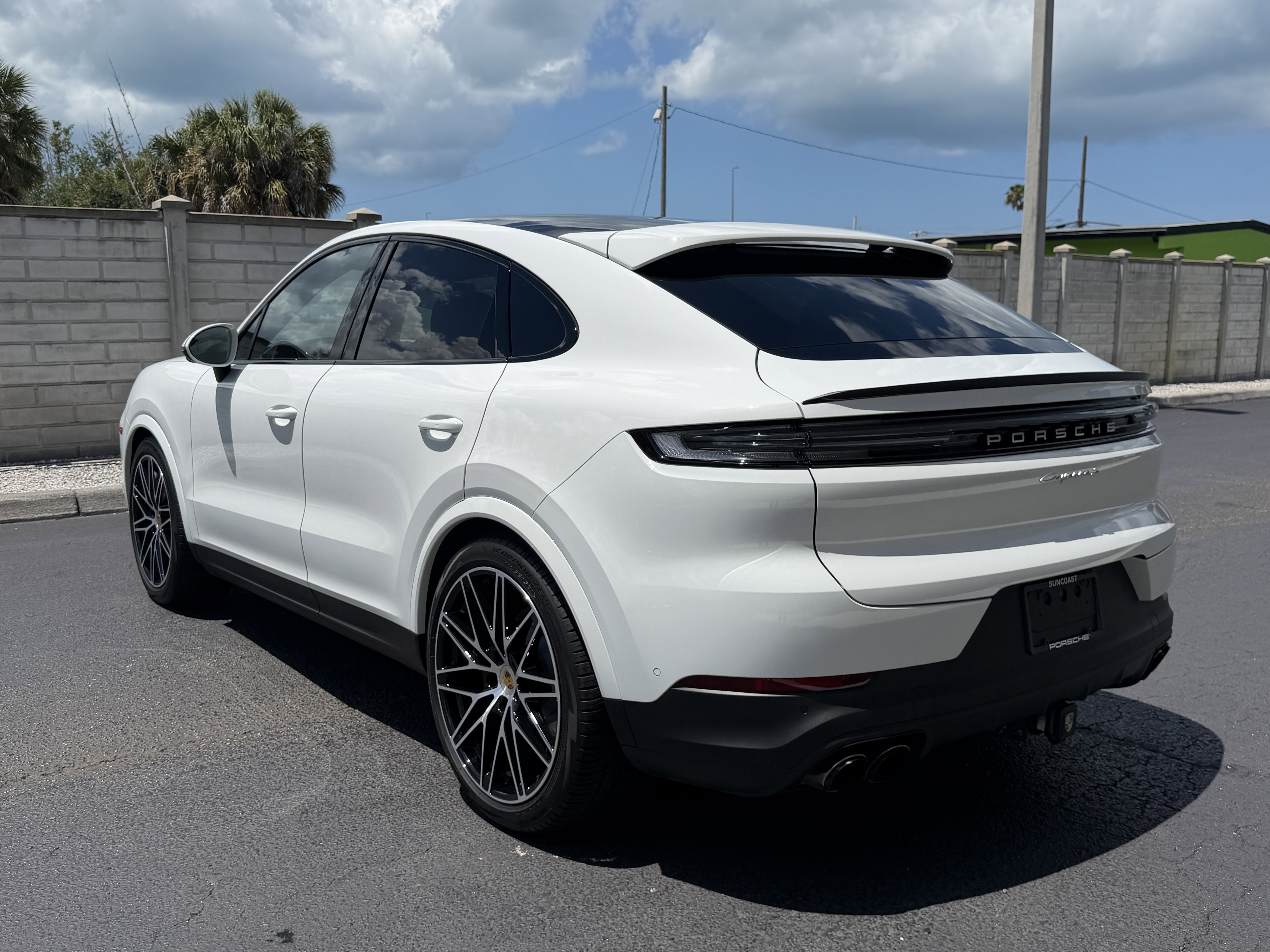Certified 2024 Porsche Cayenne S AWD/4WD image 3