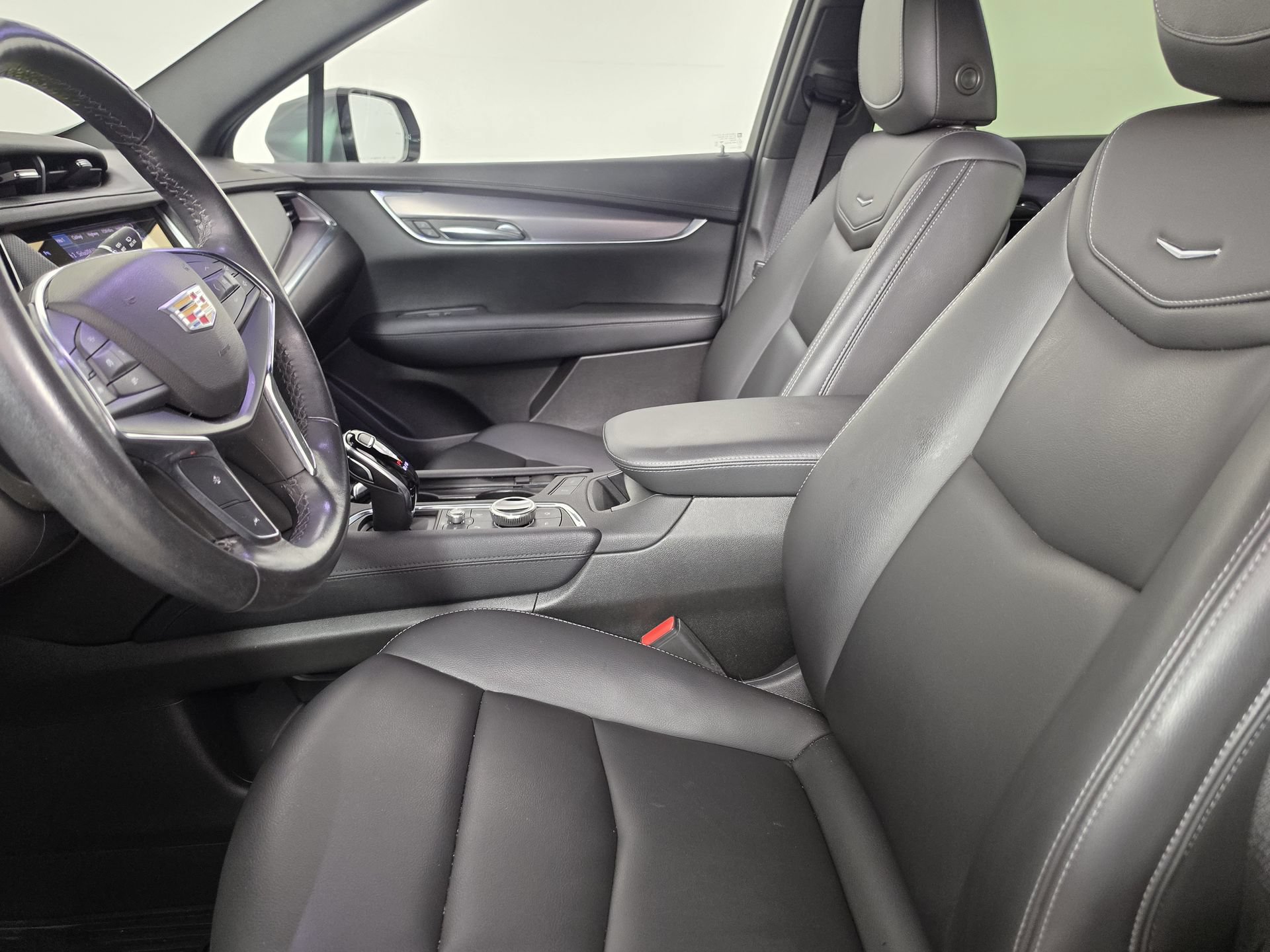 Used 2022 Cadillac XT5 Luxury AWD/4WD image 4
