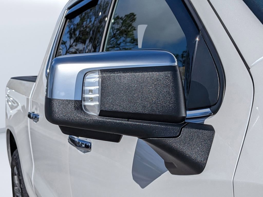 Used 2025 Chevrolet Silverado 1500 High Country w/ Technology Package image 11