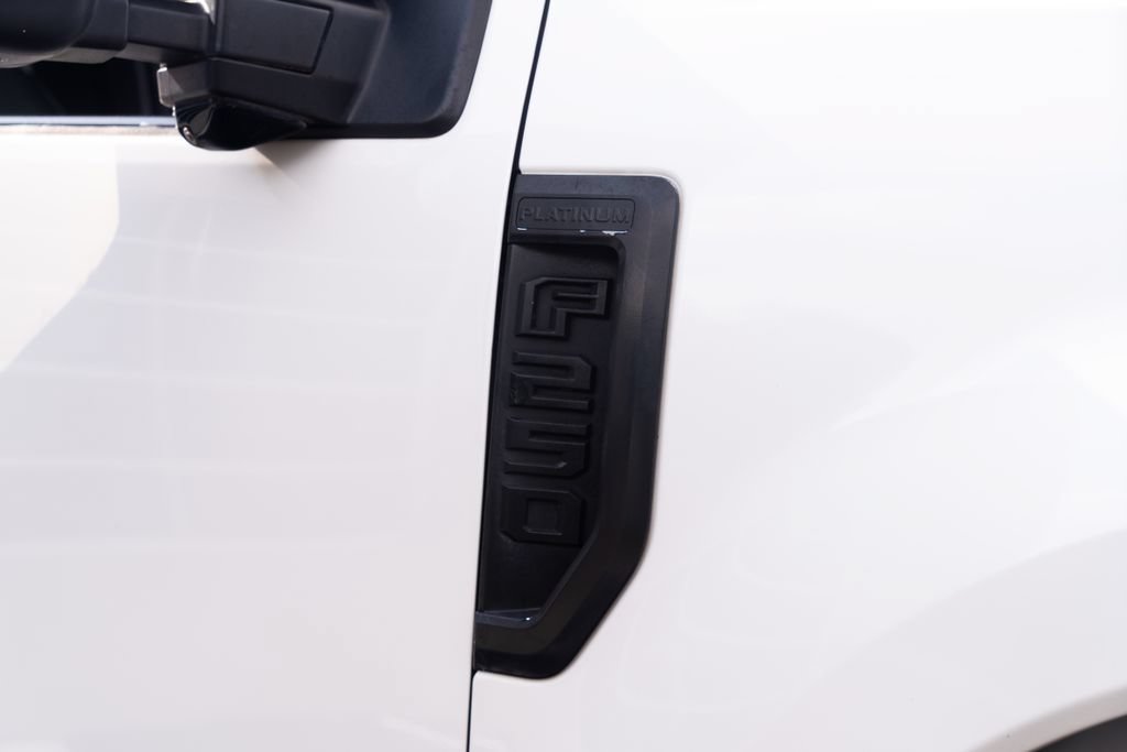 Used 2019 Ford F250 Platinum w/ Platinum Ultimate Package AWD/4WD image 10