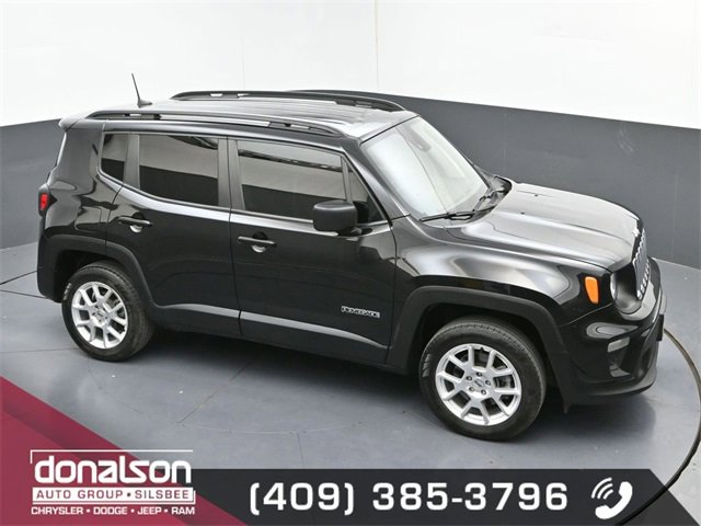 Used 2023 Jeep Renegade Latitude w/ Premium Group image 18