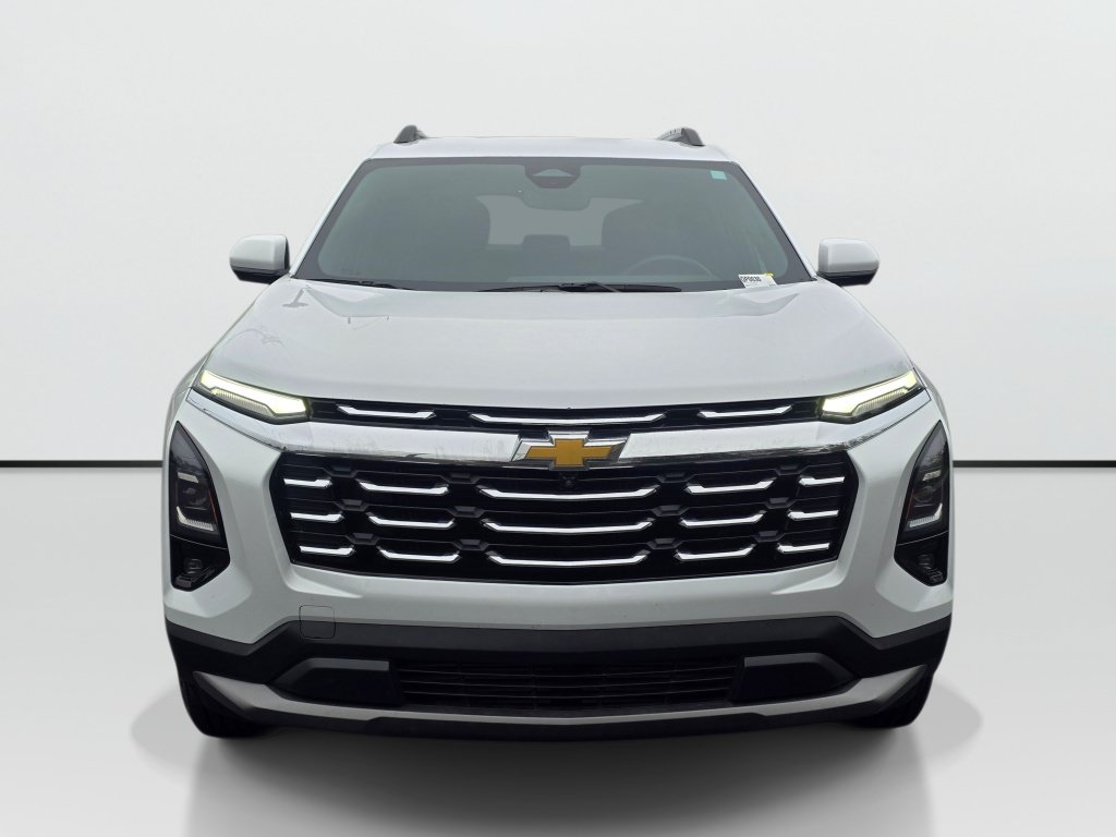 Used 2025 Chevrolet Equinox LT w/ Convenience Package II FWD image 8