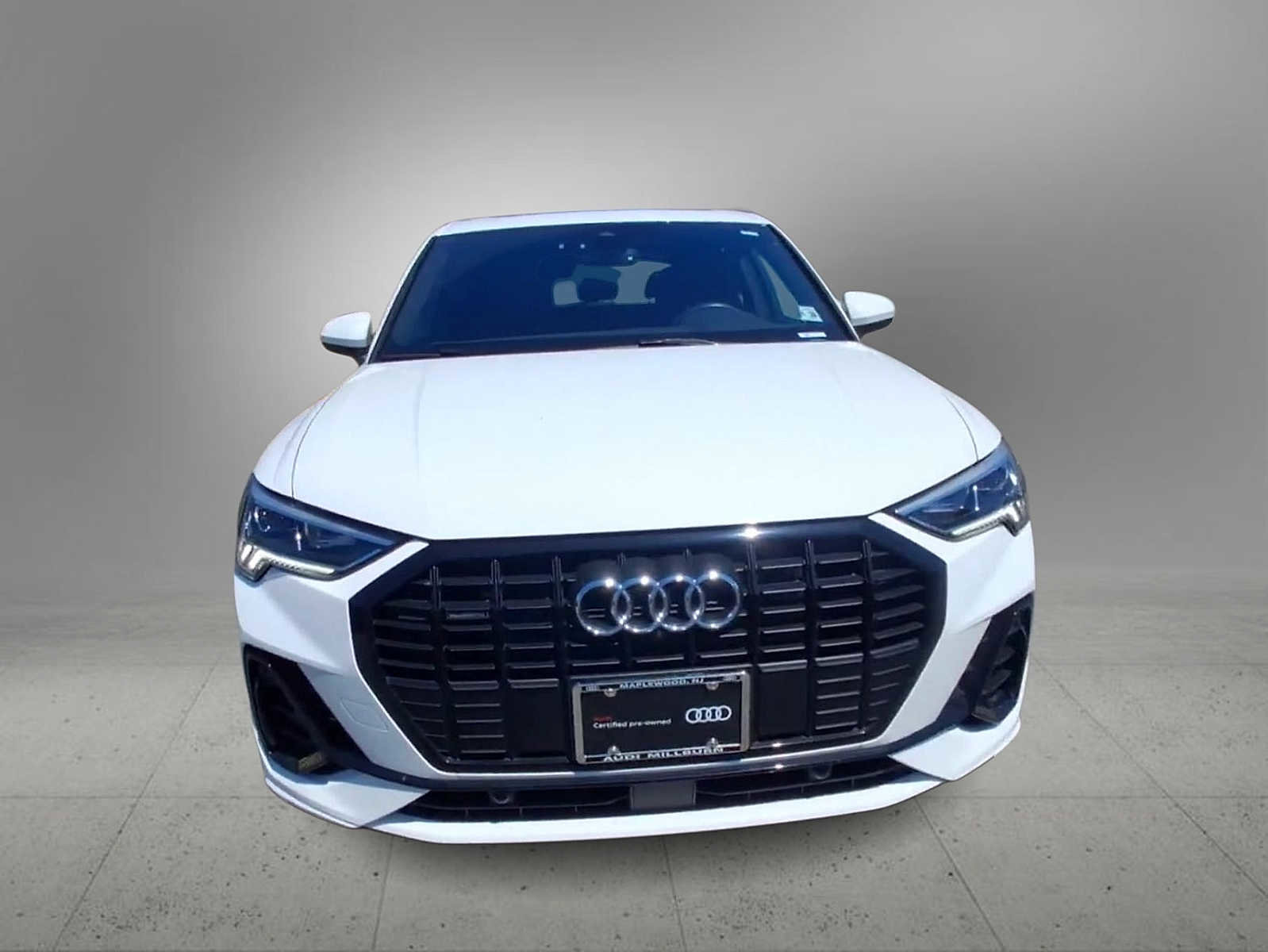 Used 2023 Audi Q3 2.0T Premium Plus w/ Premium Plus Package AWD/4WD image 3