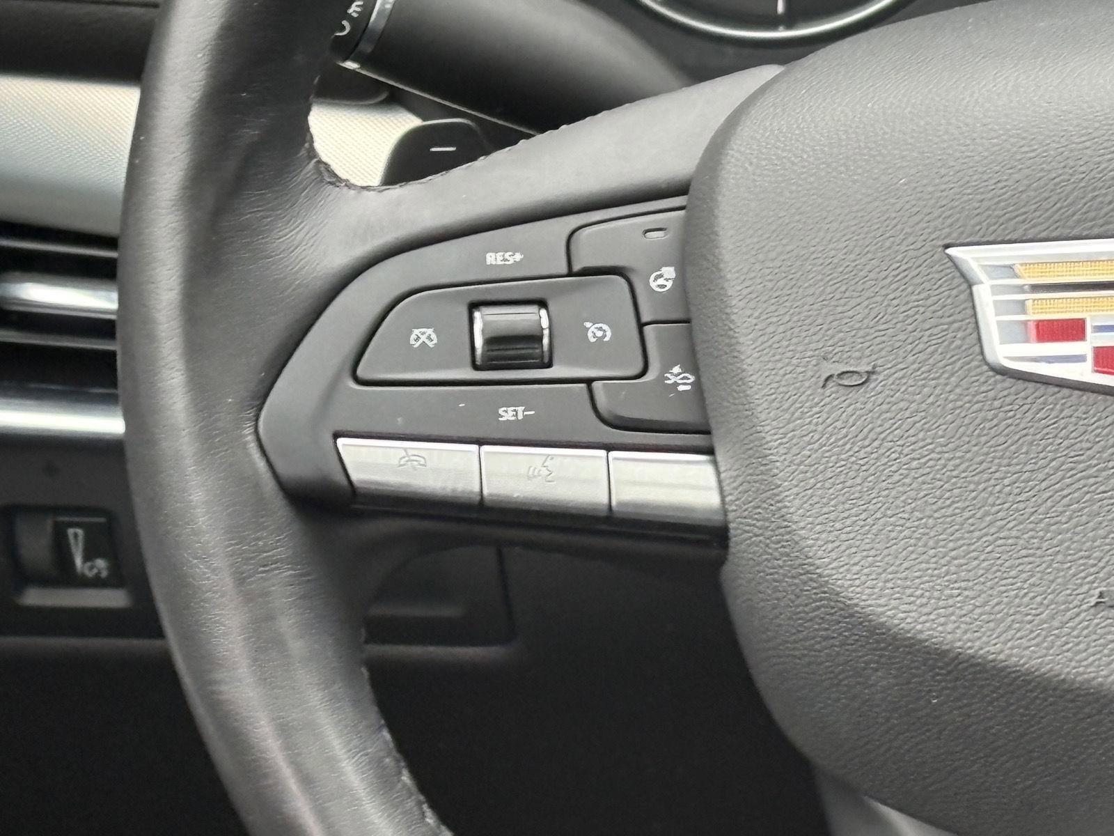 Used 2023 Cadillac XT4 Premium Luxury w/ Cold Weather Package image 10