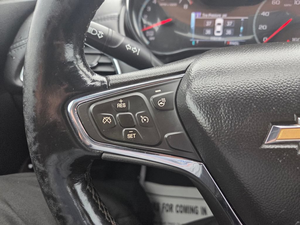 Used 2017 Chevrolet Cruze Premier FWD image 19