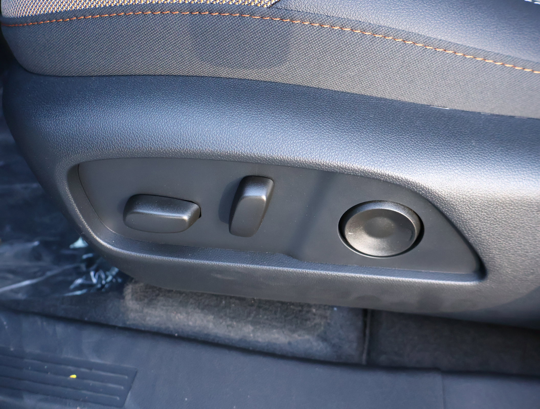 New 2026 Chevrolet Equinox ACTIV w/ Convenience Package III image 10