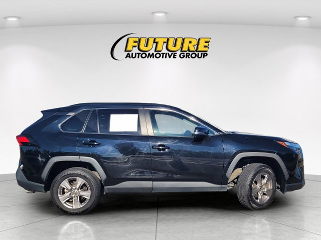 Used 2024 Toyota RAV4 XLE FWD image 3