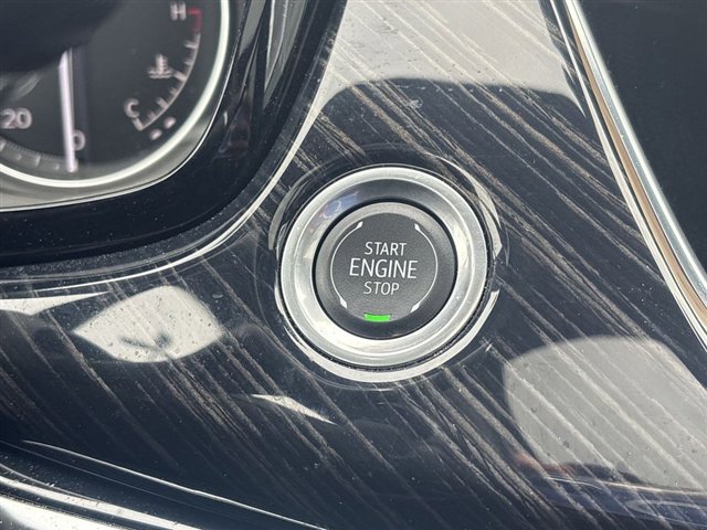 Certified 2024 Cadillac XT6 Premium Luxury w/ LPO, Floor Liner Package image 17